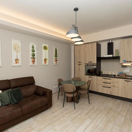 Romano Suite B9 外观 照片