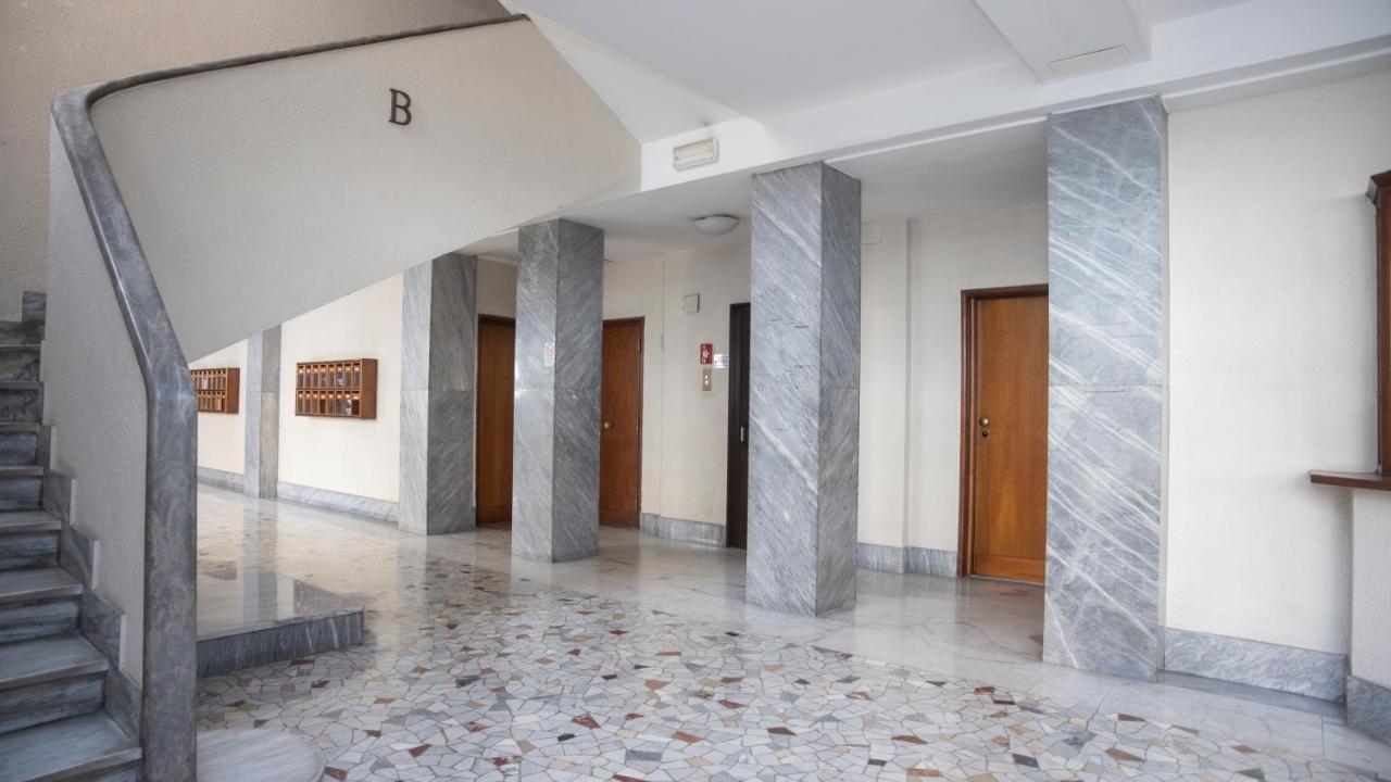 Romano Suite B9 外观 照片