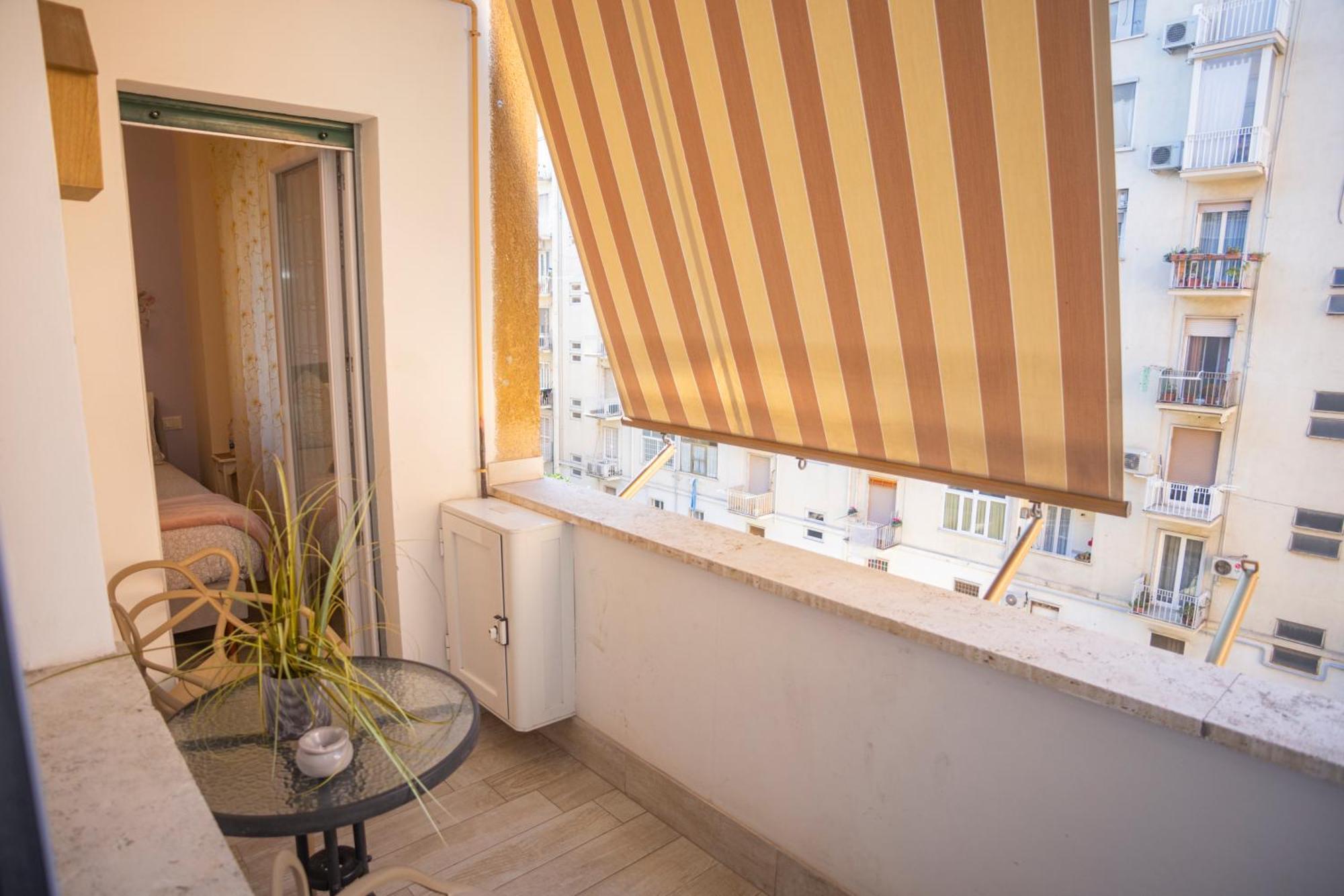 Romano Suite B9 外观 照片