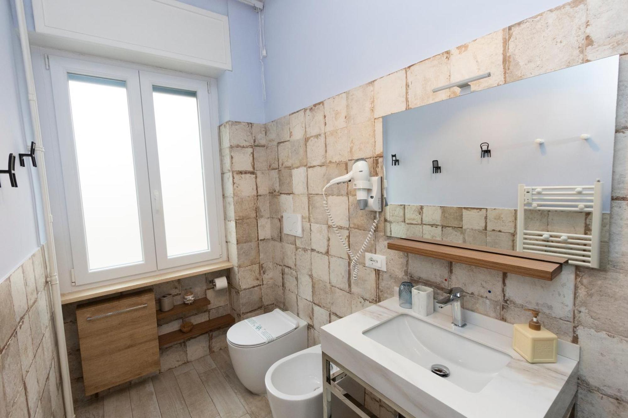 Romano Suite B9 外观 照片