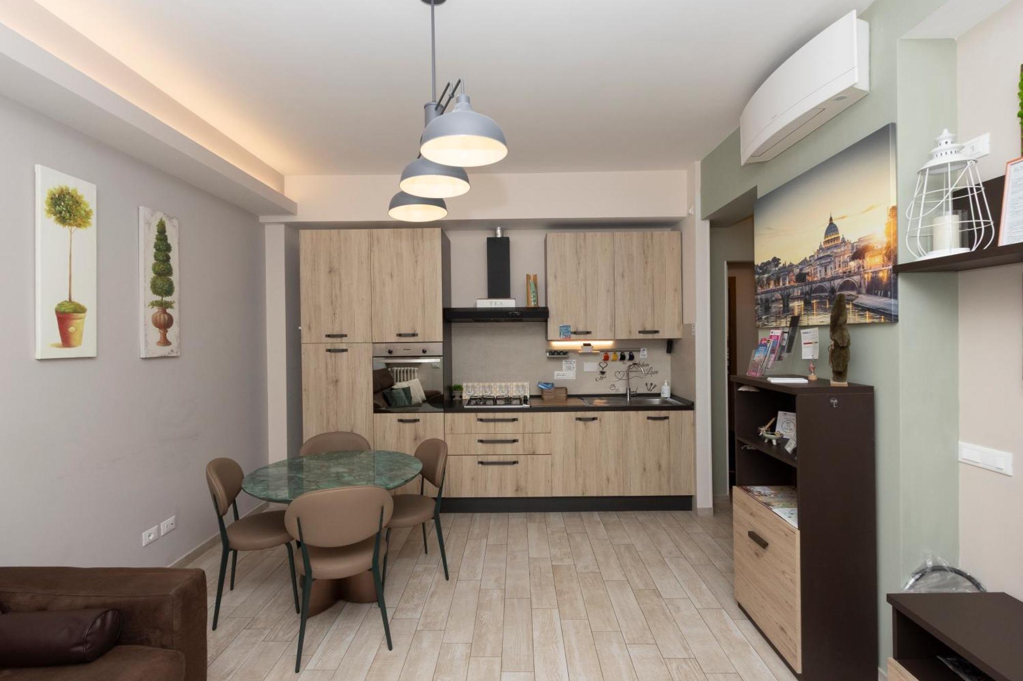 Romano Suite B9 外观 照片