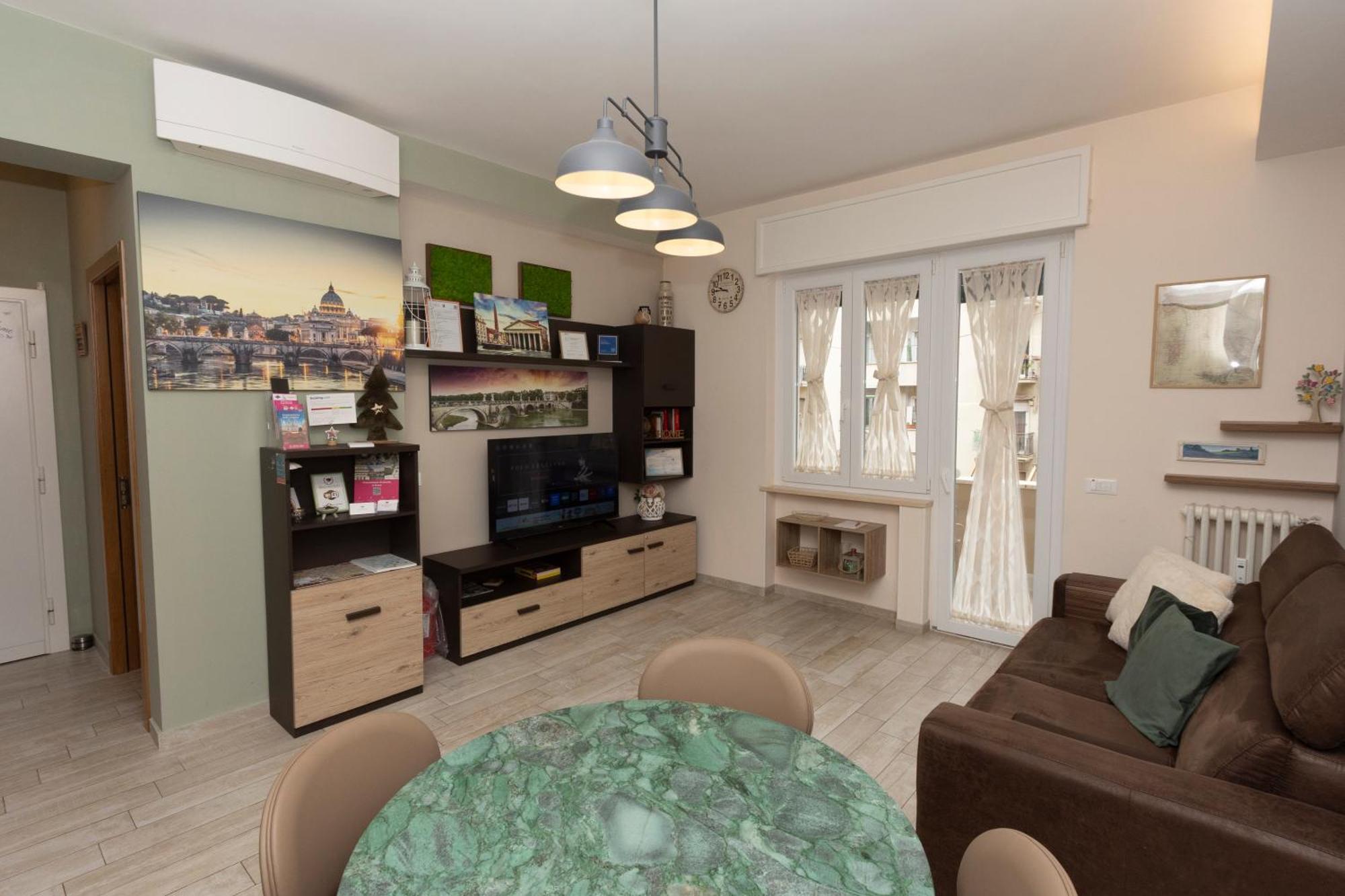 Romano Suite B9 外观 照片