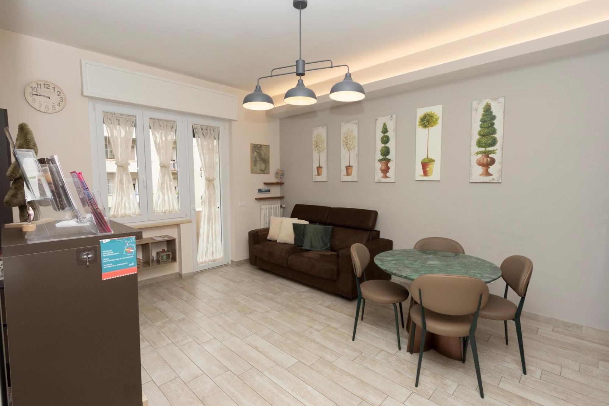 Romano Suite B9 外观 照片